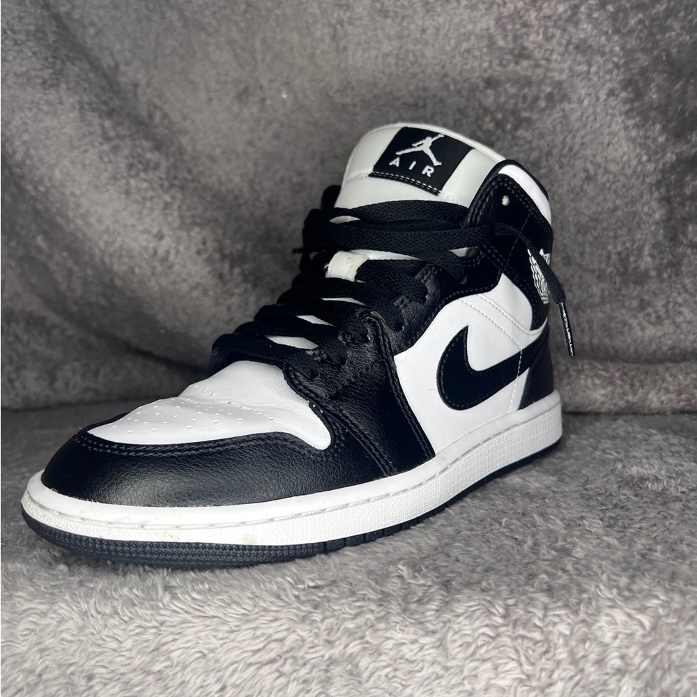 Nike Air Jordan 1 Mid
